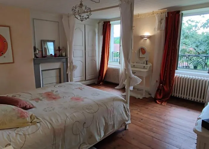 Ferienhaus Superbe Maison De Maitre Vebret